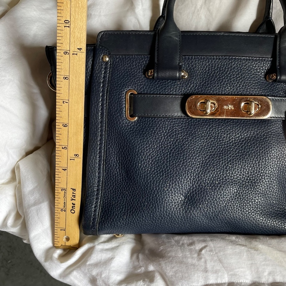 Coach Bag - Picture 11 of 12
